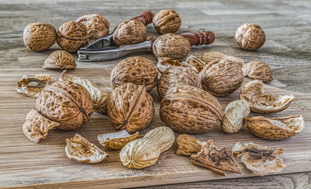 Nutrition Facts About Walnuts
